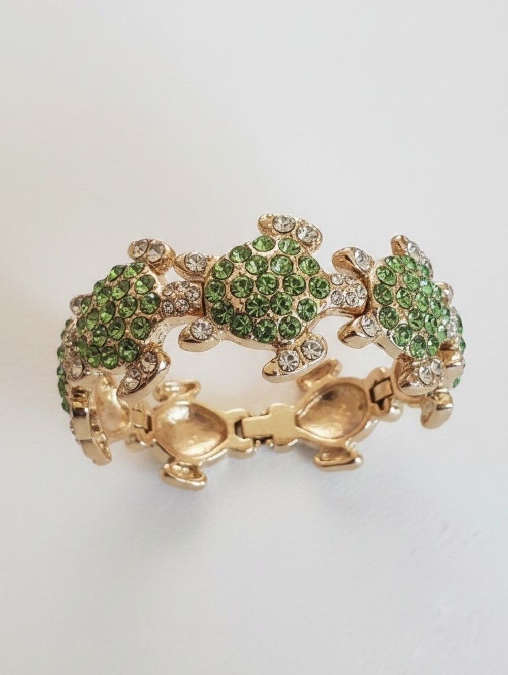 Nwt Sassified Boutique Gold Tone Turtle Bracelet with Green Crystal Accents
